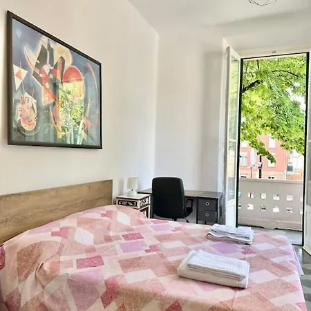 Liberty Vittoria Apartment Parma